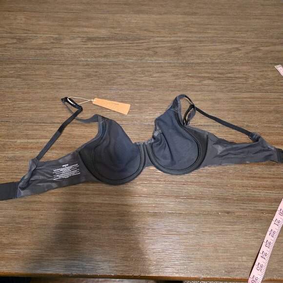 Skims Smoothing Intimates UNLINED MINIMIZER BRA NWT Black 36C - Picture 9 of 13